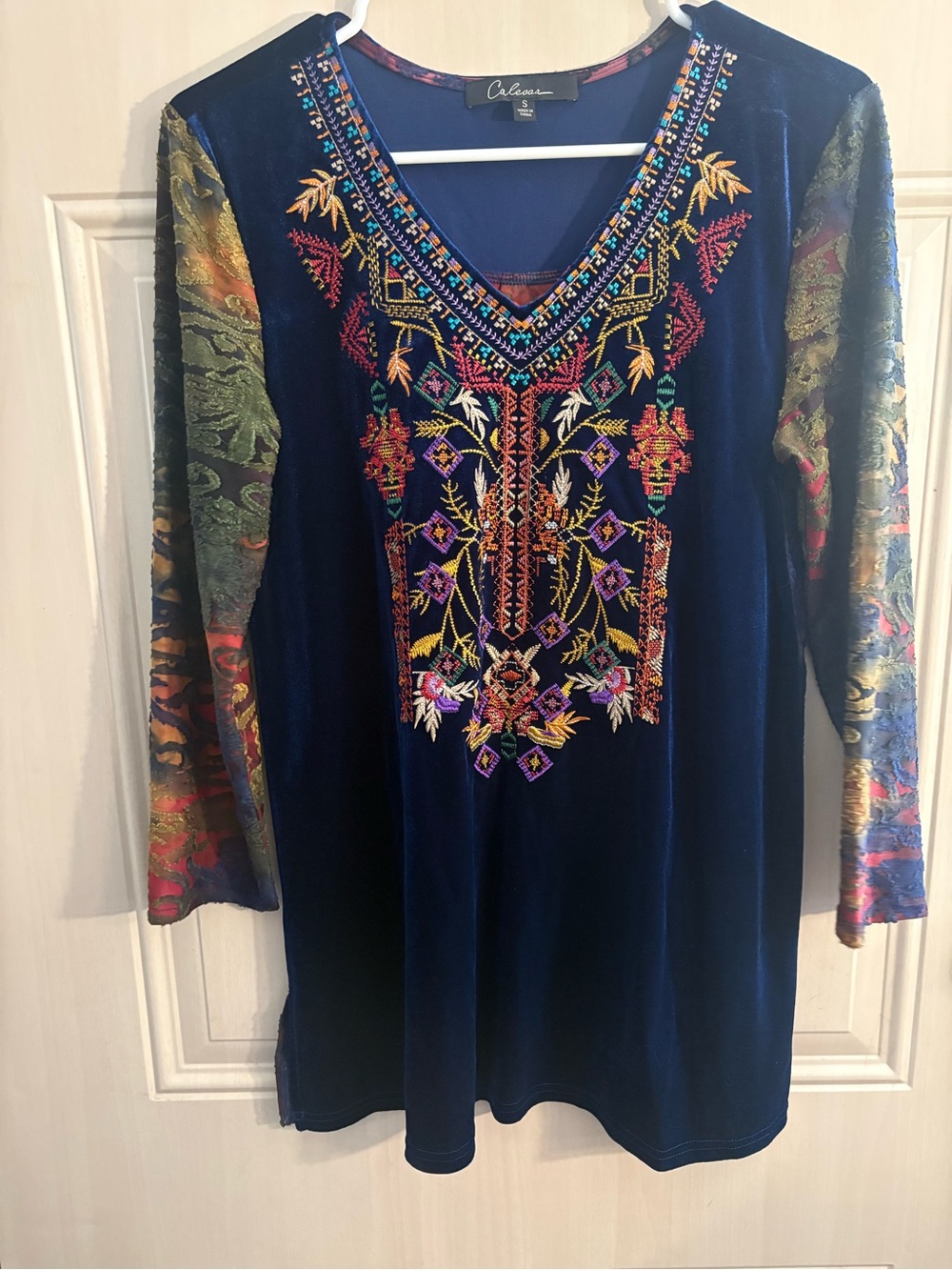 Calessa Women’s SMALL Embroidered velvet tunic top 3/4 sleeve Boho Cottagecore